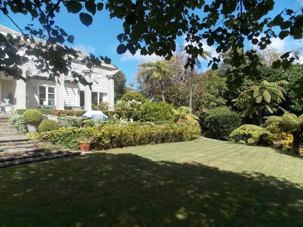 Lawn in front of the original house at 10 Masefield Way (Image: WCC, 2014)